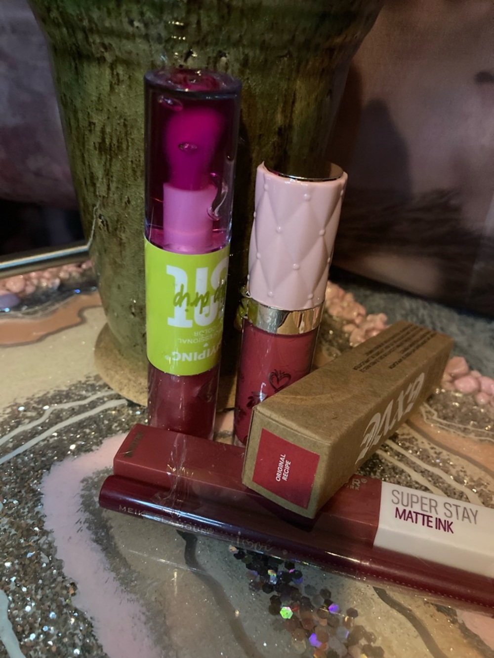 Make up bundle with gift bag and hair scrunchie and extras !!!